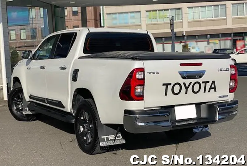 Toyota Hilux in White for Sale Image 1