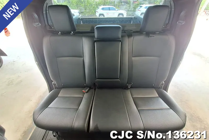 Toyota Hilux in Oxide Bronze Metallic for Sale Image 14