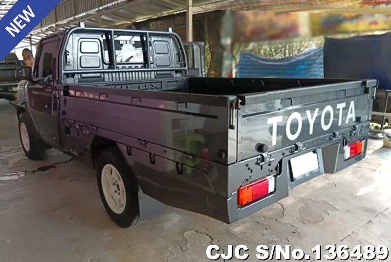 Toyota Hilux in Gray for Sale Image 1