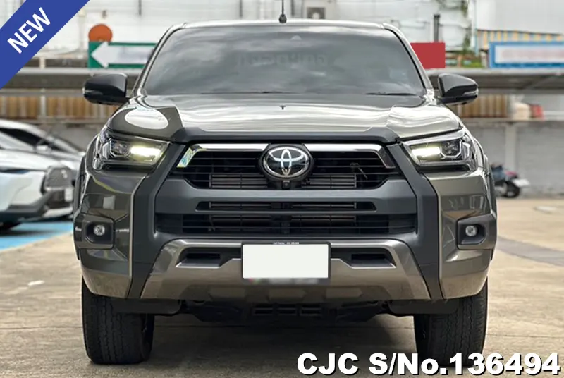 Toyota Hilux in Oxide Bronze Metallic for Sale Image 4
