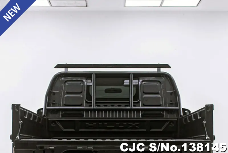 Toyota Hilux in Gray for Sale Image 4