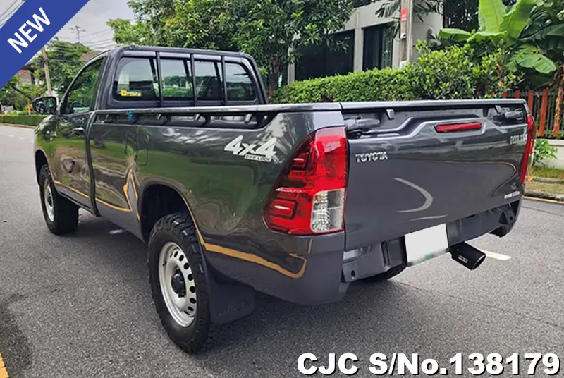 Toyota Hilux in Gray for Sale Image 1