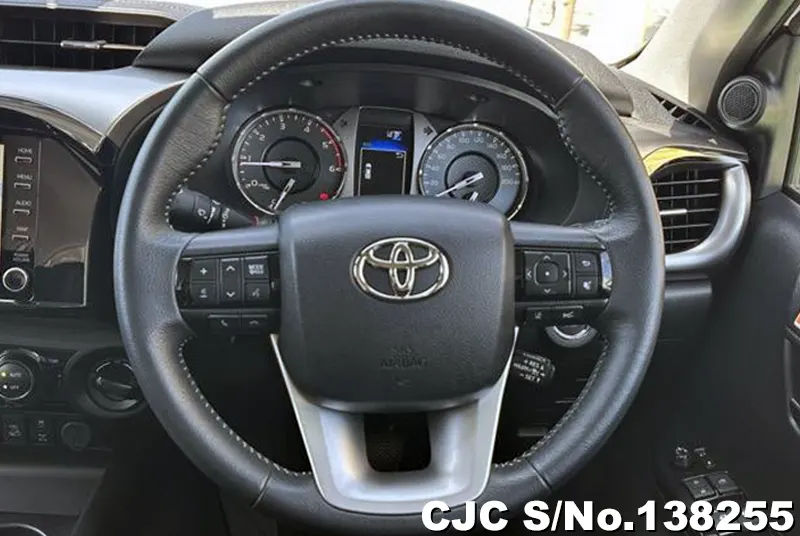 Toyota Hilux in White for Sale Image 11