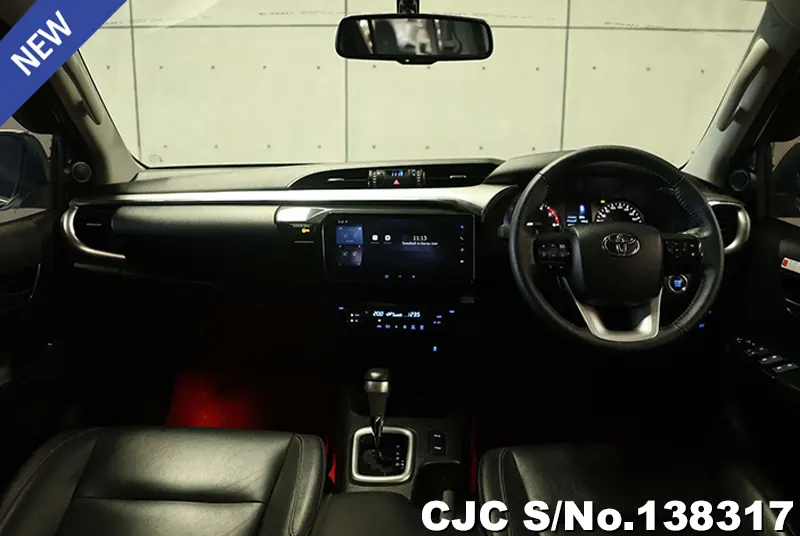 Toyota Hilux in White for Sale Image 5